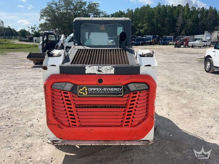 2021-bobcat-t62-image-15