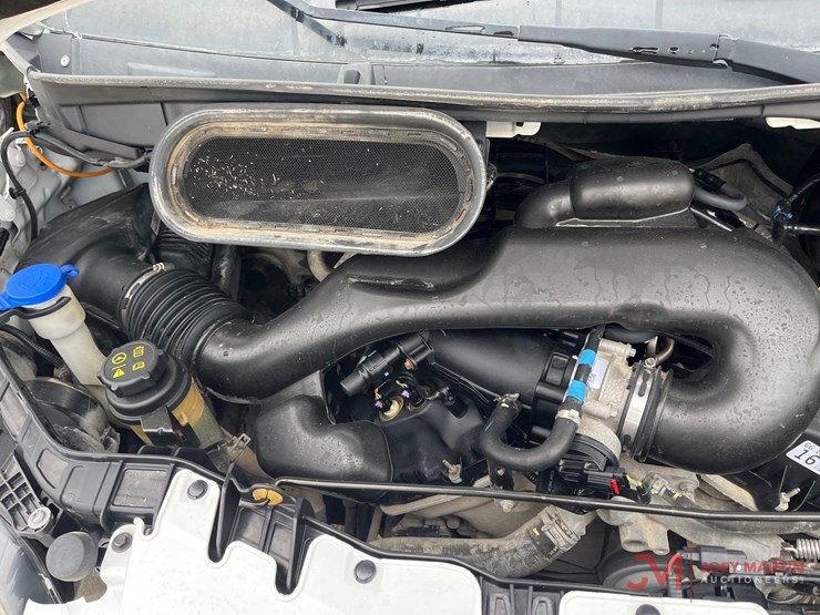 2019-ford-transit-image-10