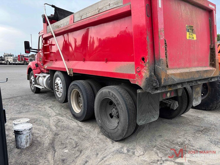 2017-kenworth-t880-image-3