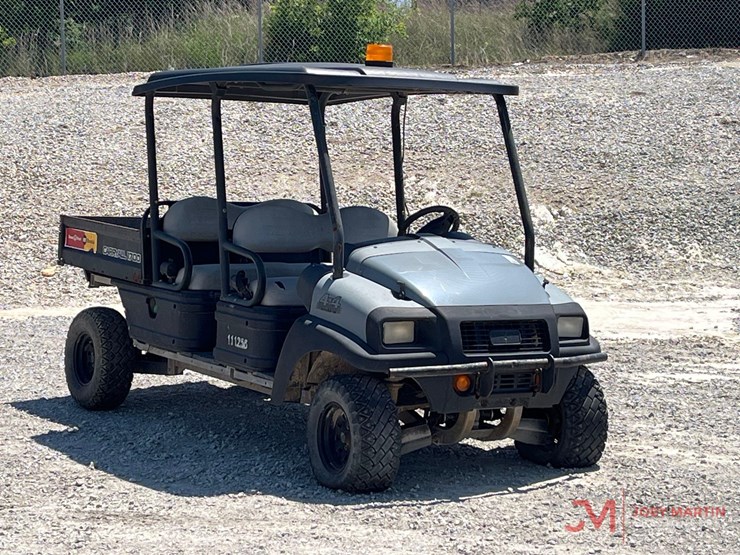 club-car-carryall-1700-image-1