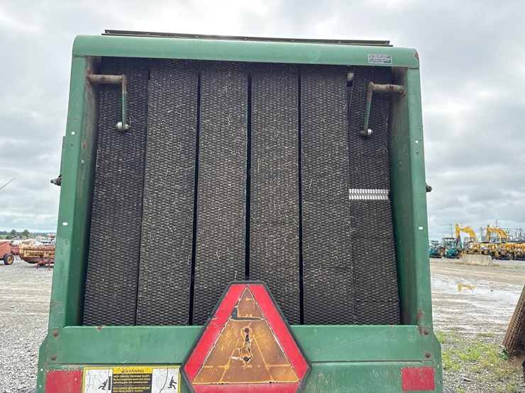 john-deere-435-image-6