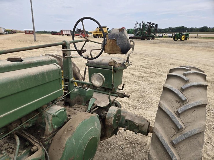 john-deere-a-image-13