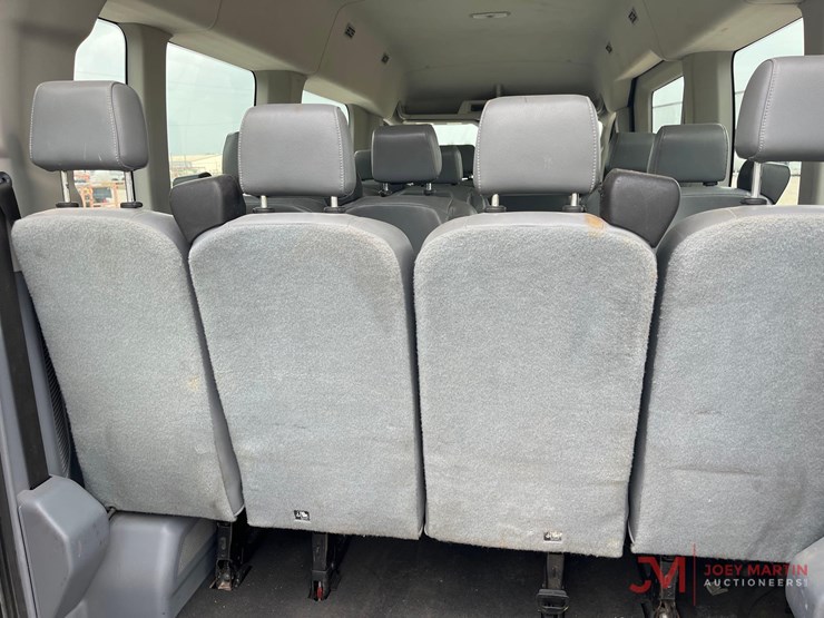 2019-ford-transit-image-6
