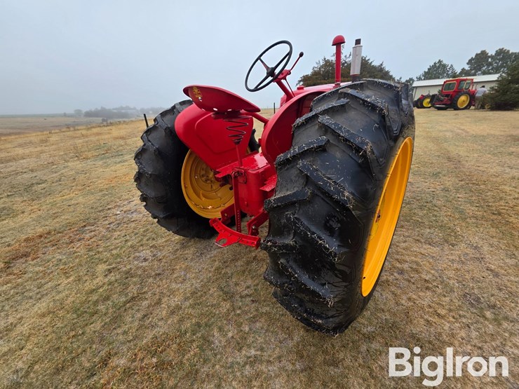 1952-massey-ferguson-44-image-5