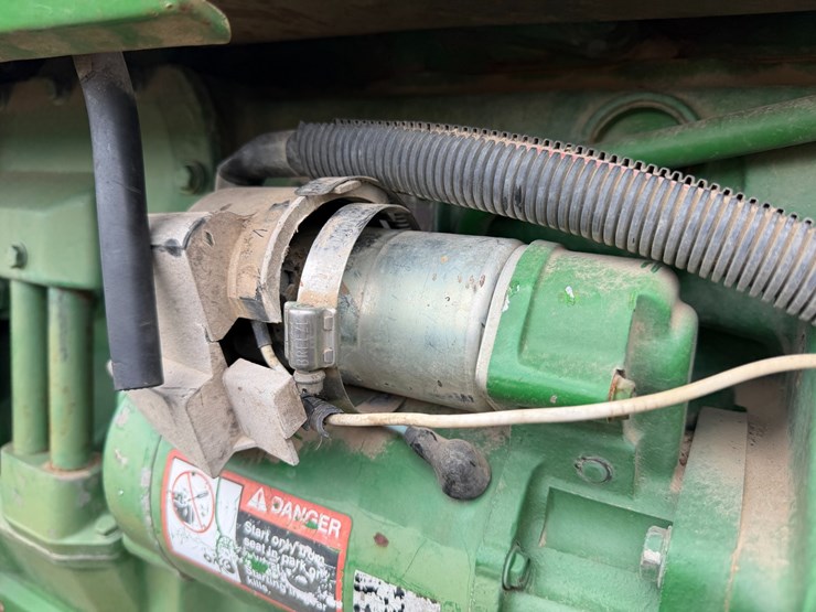 1996-john-deere-8400-image-47