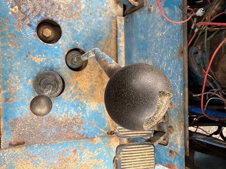 ford-7600-image-55