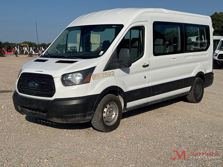 2019-ford-transit-image-4