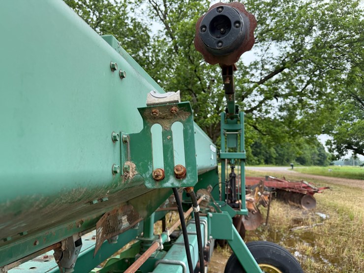 john-deere-530-image-55