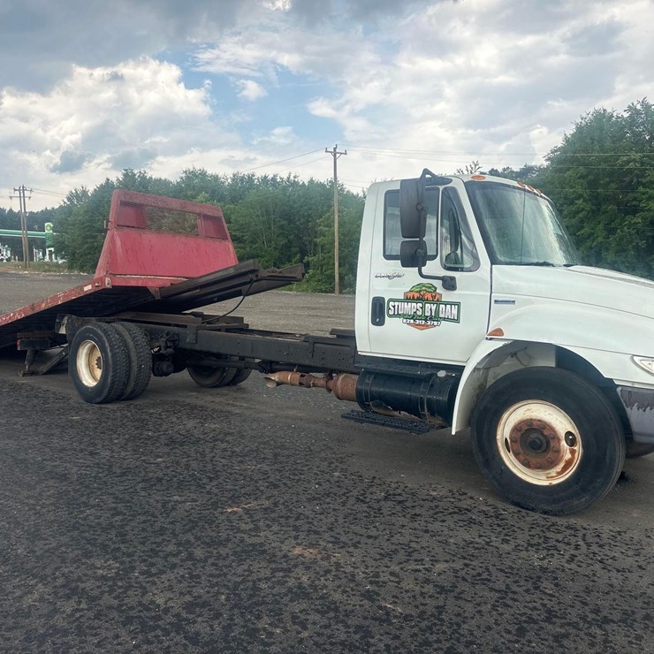 2008 INTERNATIONAL 4300 SBA