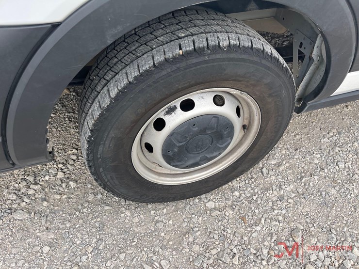 2019-ford-transit-image-5