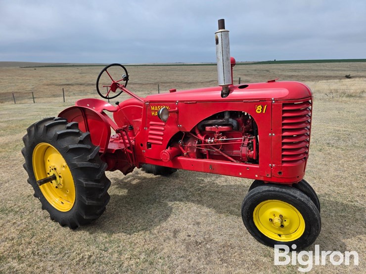 1941-massey-ferguson-81-image-3