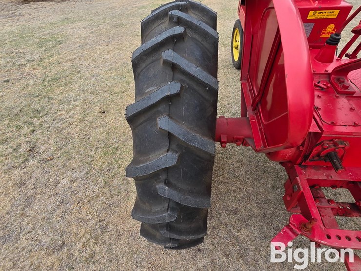 1941-massey-ferguson-81-image-19