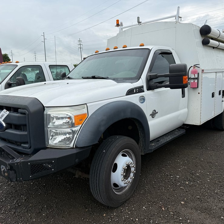 2015 FORD F550