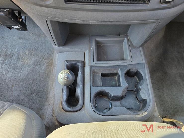 2006-dodge-ram-2500-image-24