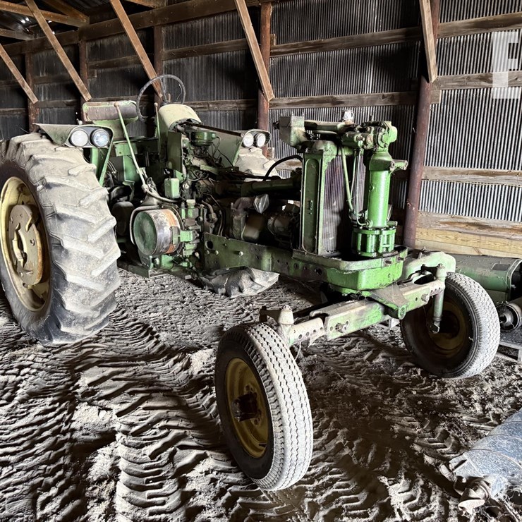 JOHN DEERE 730