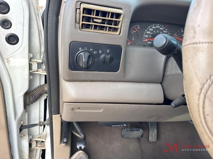 2004-ford-f250-image-31