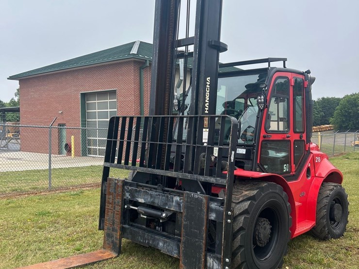 2022-hangcha-cpcd50-cw95c-rt4-4x4-11000lb-rough-terrain-forklift-image-1