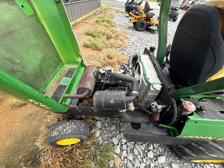 john-deere-f935-image-7