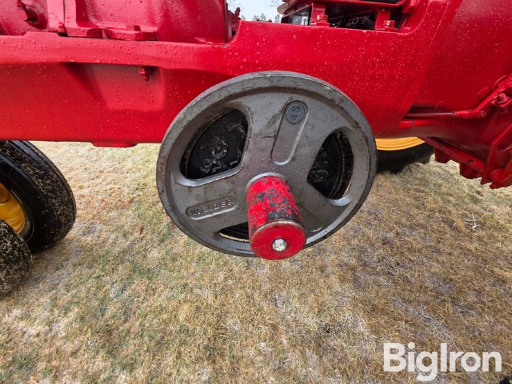 1952-massey-ferguson-44-image-19