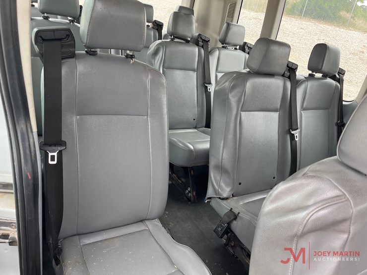 2019-ford-transit-image-16
