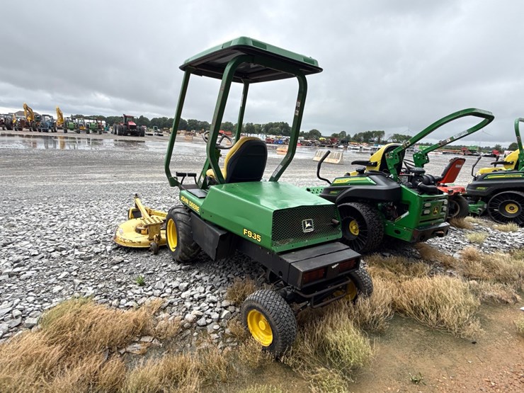 john-deere-f935-image-3