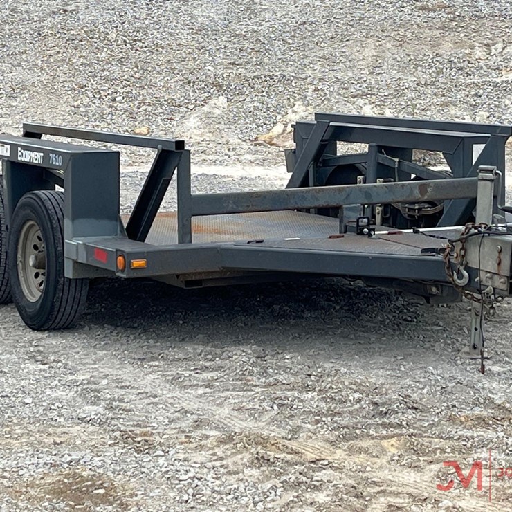 2014 JLG 7610 T/A DROP DECK TRAILER
