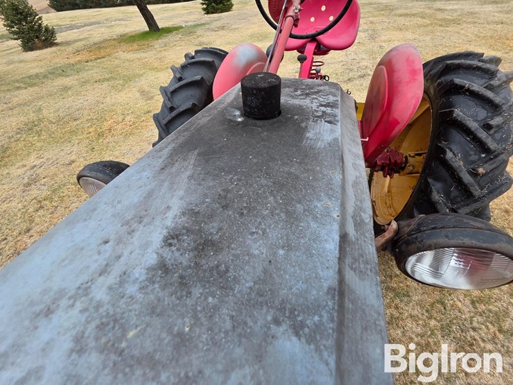 massey-ferguson-22-image-9