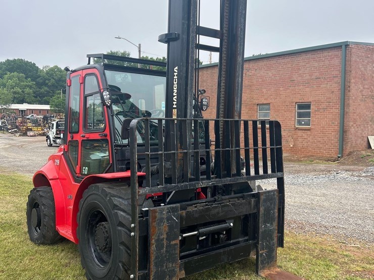 2022-hangcha-cpcd50-cw95c-rt4-4x4-11000lb-rough-terrain-forklift-image-2