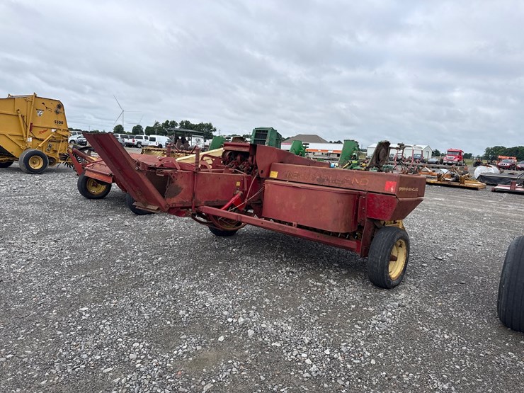 new-holland-310-image-3