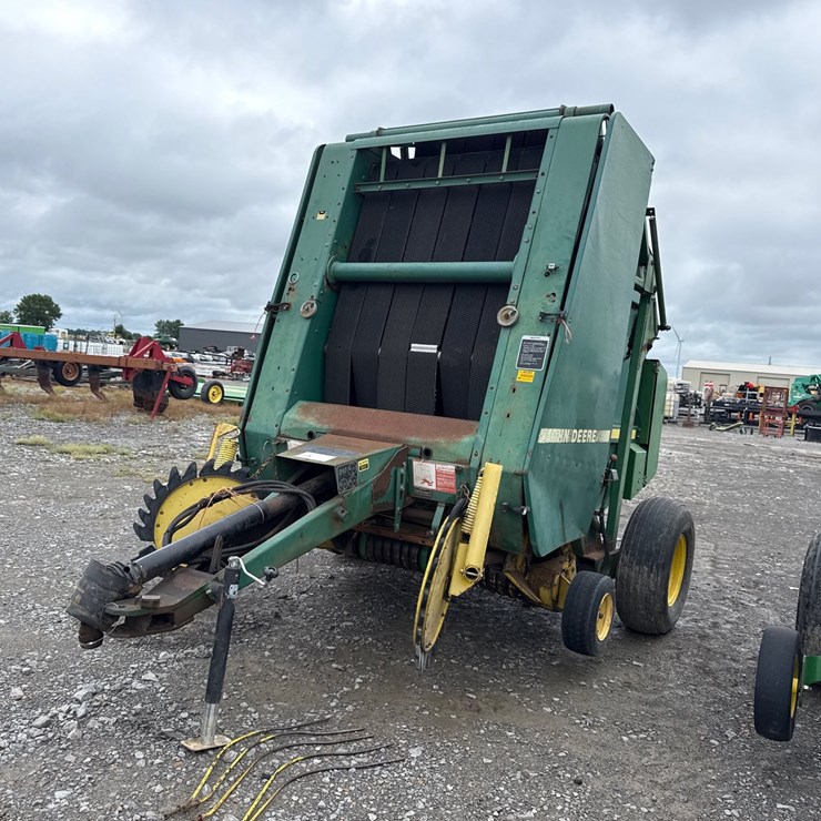 JOHN DEERE 435