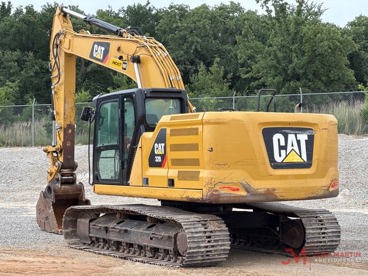 caterpillar-320-image-1