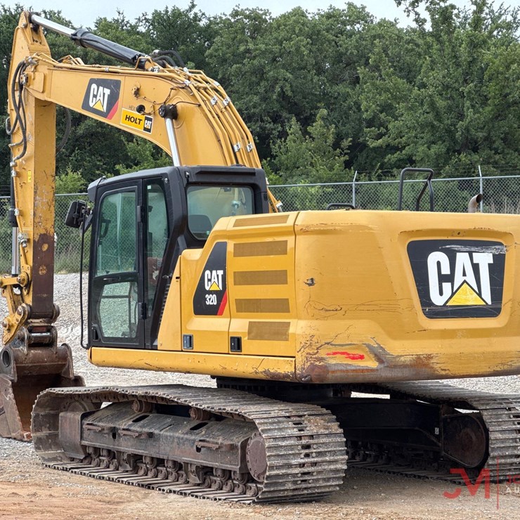 CATERPILLAR 320