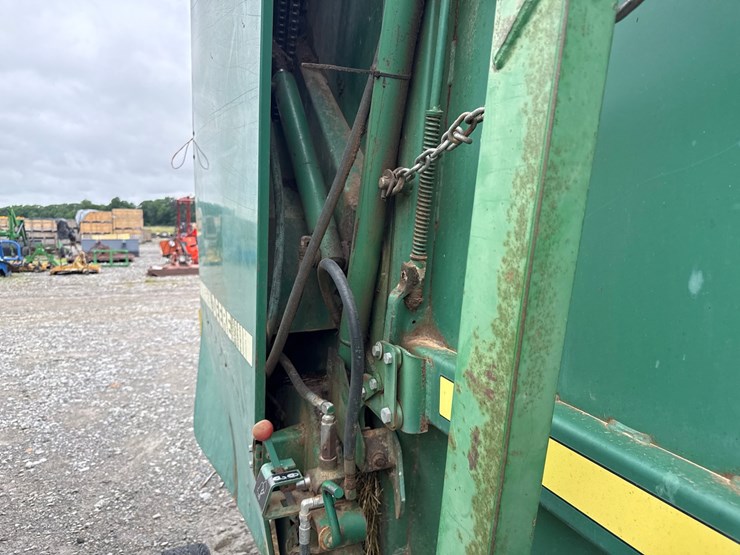 john-deere-435-image-28