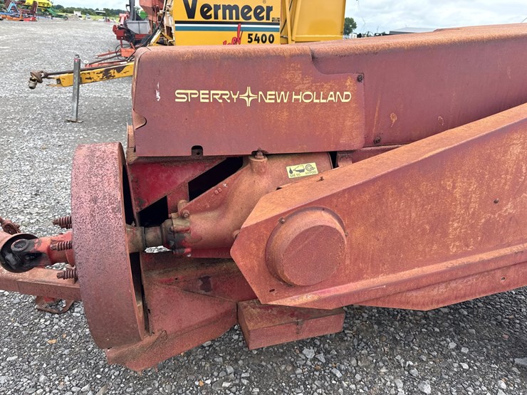 new-holland-310-image-13