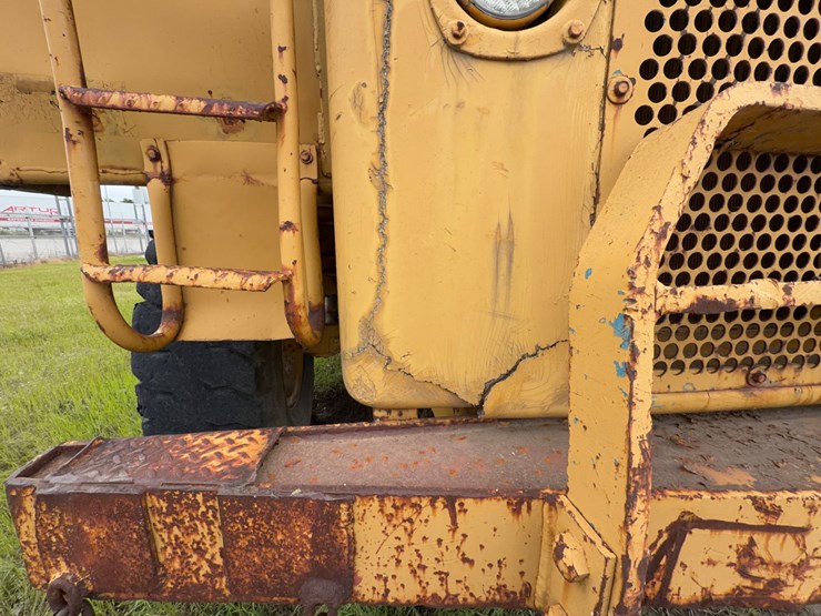 1972-caterpillar-769-image-16