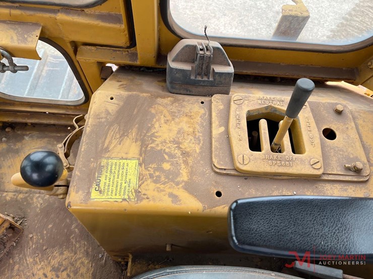 caterpillar-d6d-image-14