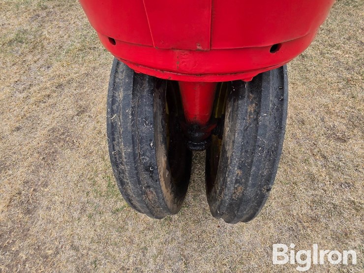 1941-massey-ferguson-81-image-18