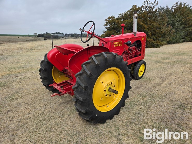 1941-massey-ferguson-81-image-5