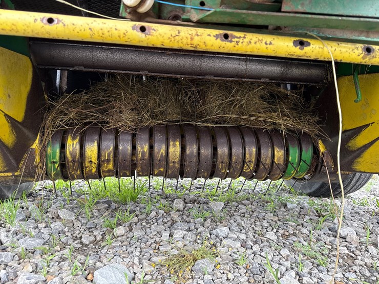 john-deere-435-image-25