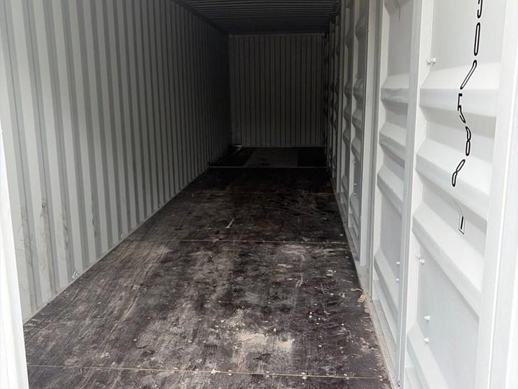 #107-•-40’-5-door-high-cube-shipping-container-image-5