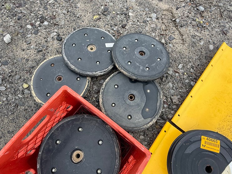 #40665-•-lot-of-planter-parts-inv#-40665-image-7