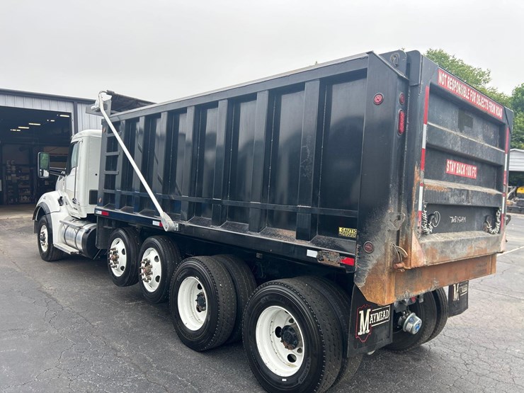 2024-kenworth-t880-image-4