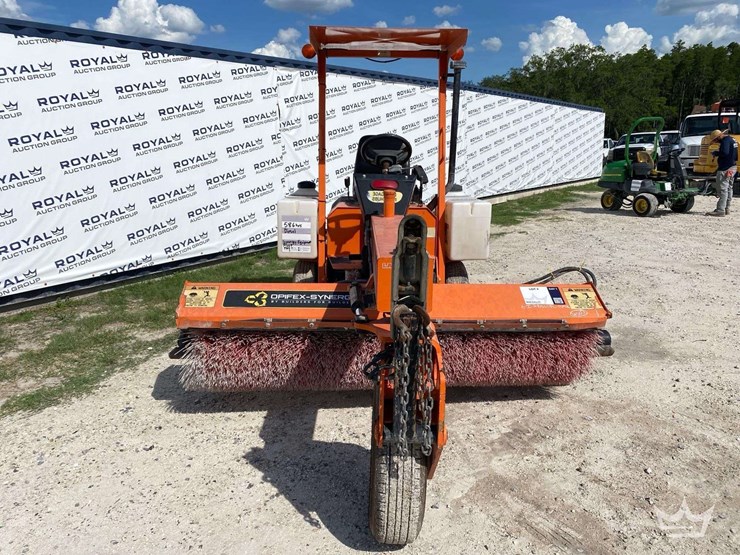 2019-lay-mor-sweepmaster-300-image-17