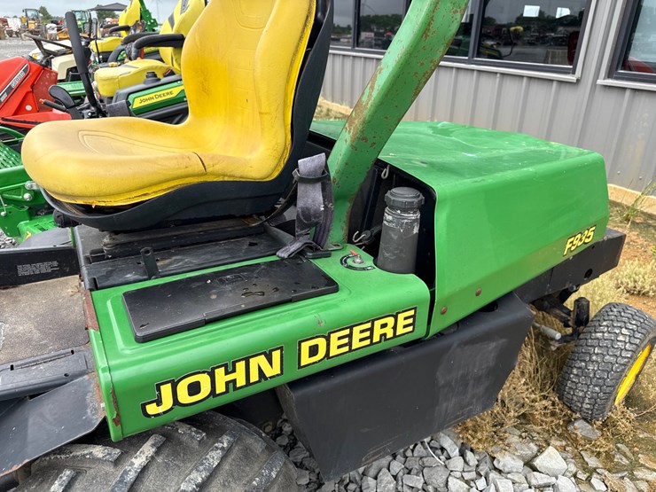 john-deere-f935-image-20