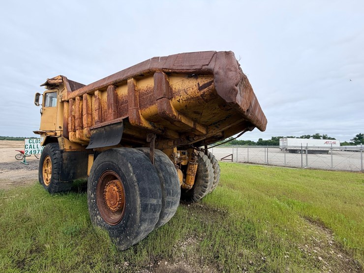 1972-caterpillar-769-image-4