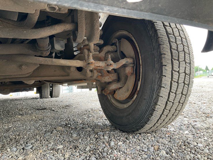 2015-ford-e450-image-13