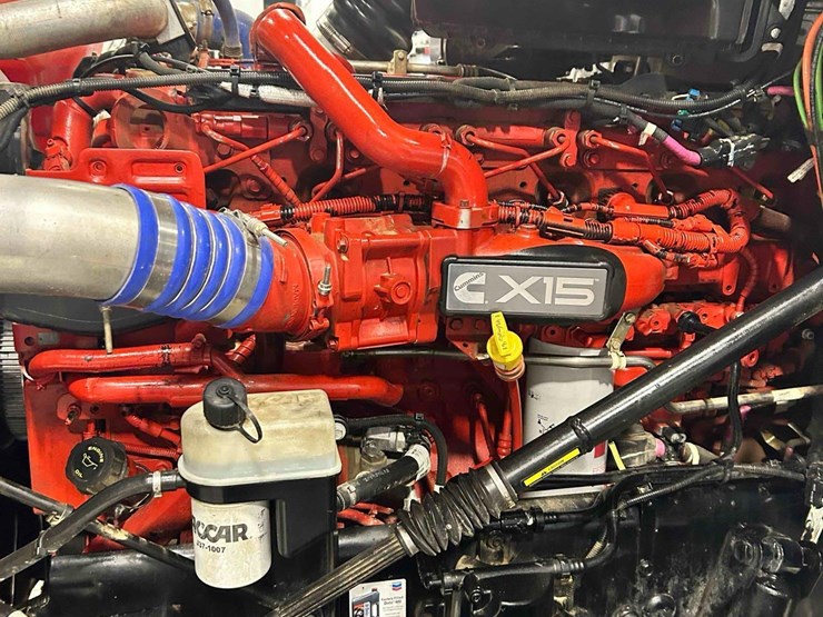 2024-kenworth-t880-image-74