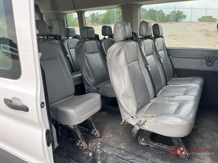 2019-ford-transit-image-7