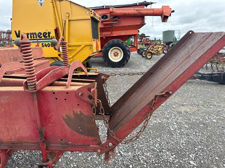 new-holland-310-image-7