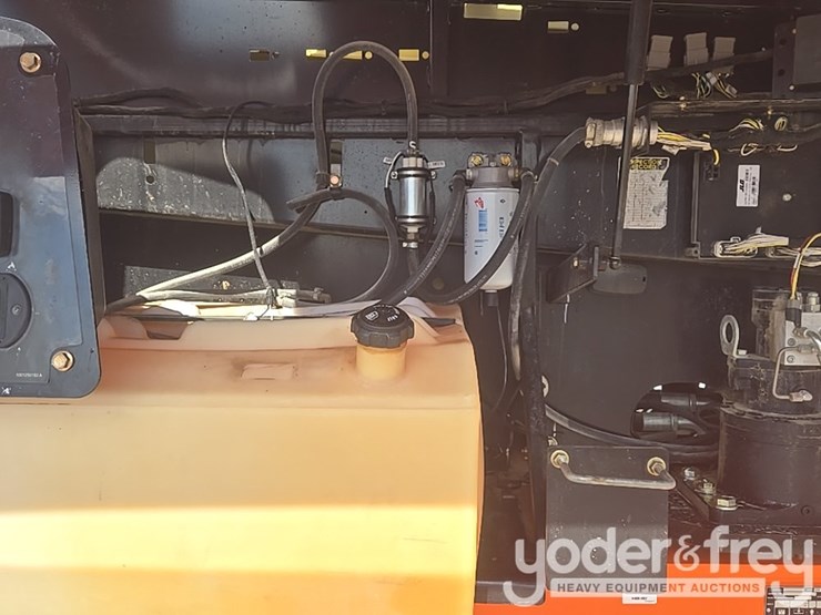 2021-jlg-660sj-image-35